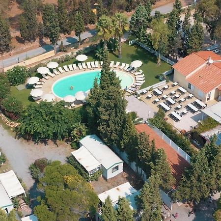 Camping Village Flumendosa Santa Margherita di Pula Exteriör bild