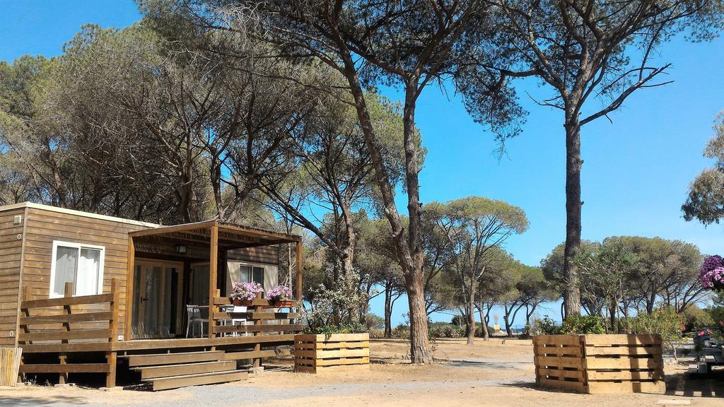 Camping Village Flumendosa Santa Margherita di Pula Exteriör bild